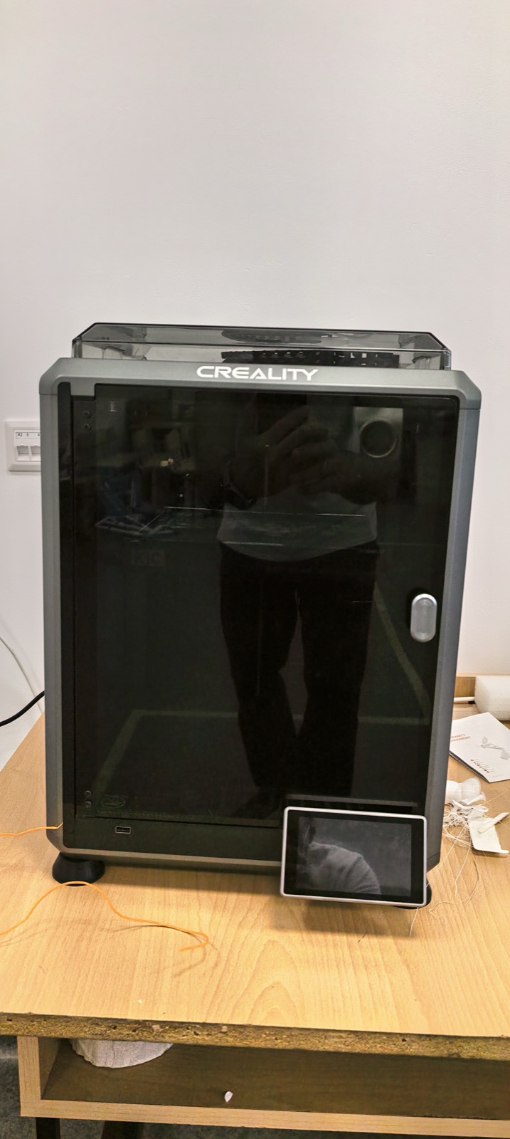 Imprimantă 3D Creality instalată în laborator